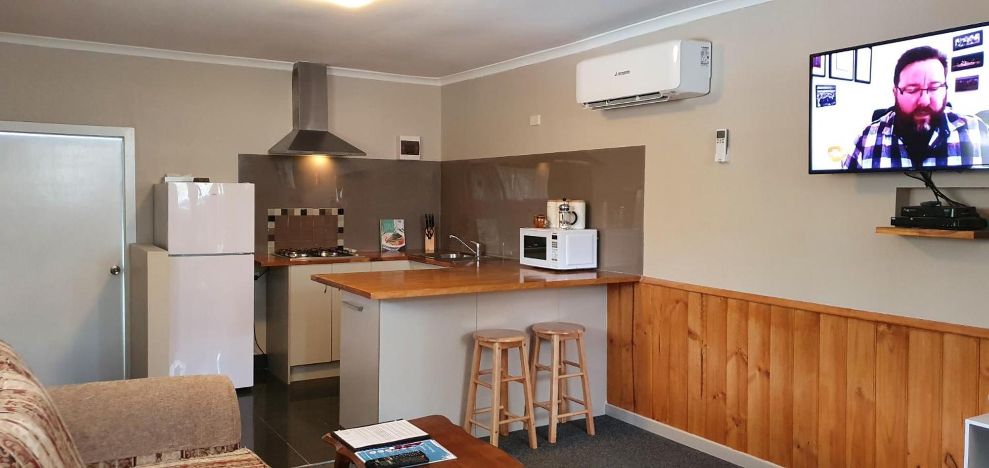 เครเดิล อัลไพน์ รีทรีต Bed & Breakfast Moina ภายนอก รูปภาพ