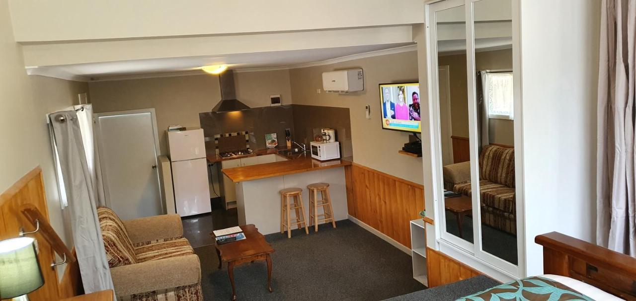 เครเดิล อัลไพน์ รีทรีต Bed & Breakfast Moina ภายนอก รูปภาพ