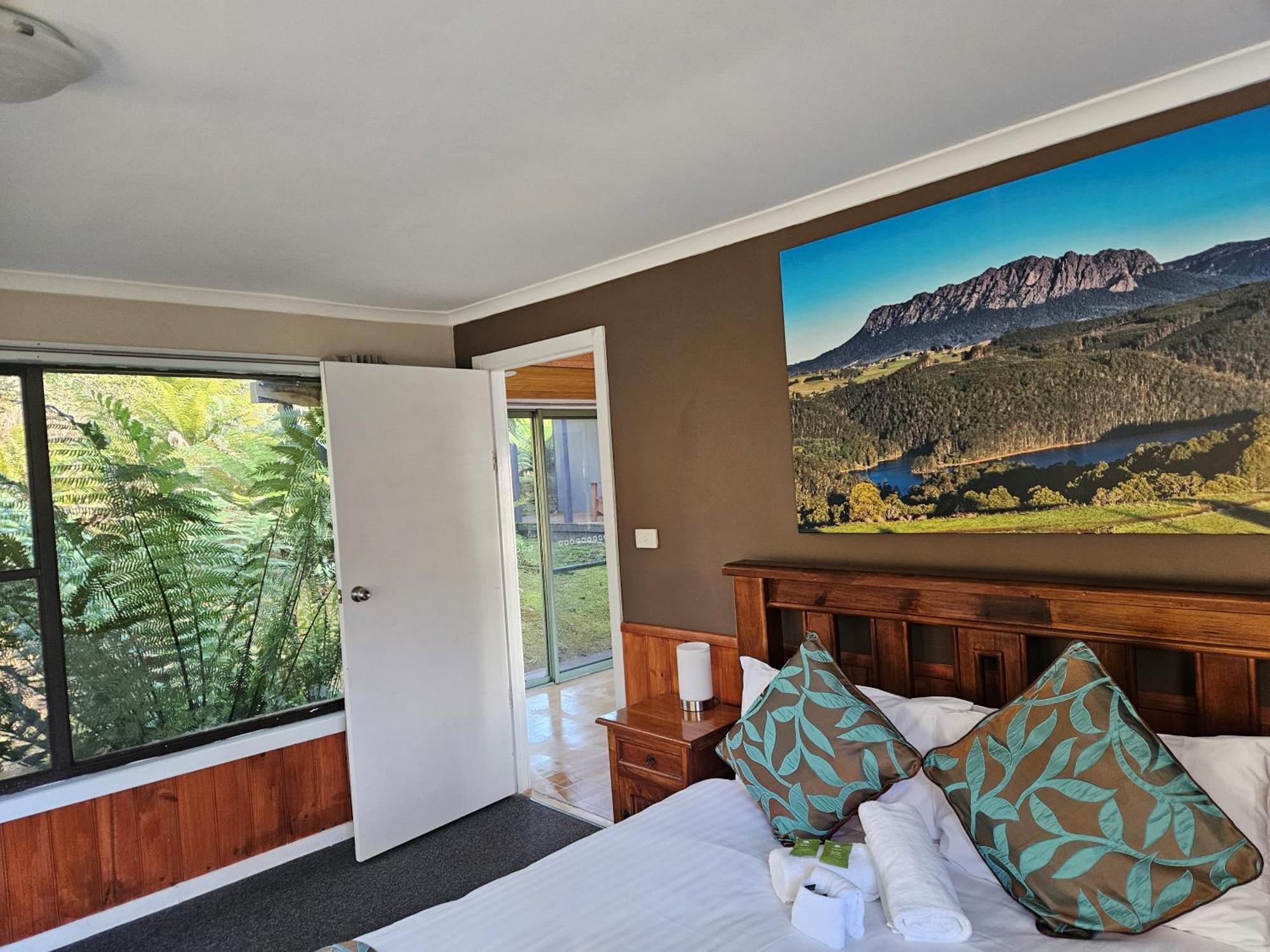 เครเดิล อัลไพน์ รีทรีต Bed & Breakfast Moina ภายนอก รูปภาพ