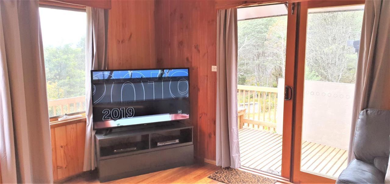 เครเดิล อัลไพน์ รีทรีต Bed & Breakfast Moina ภายนอก รูปภาพ